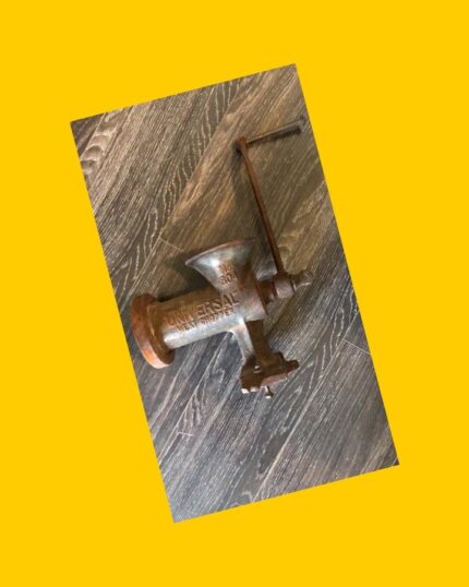 Moledor de carne antiguo Universal