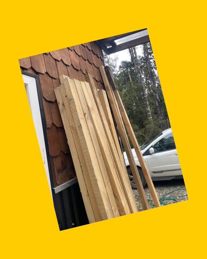 Pack de 23 palos de madera de pino de 4 × 2