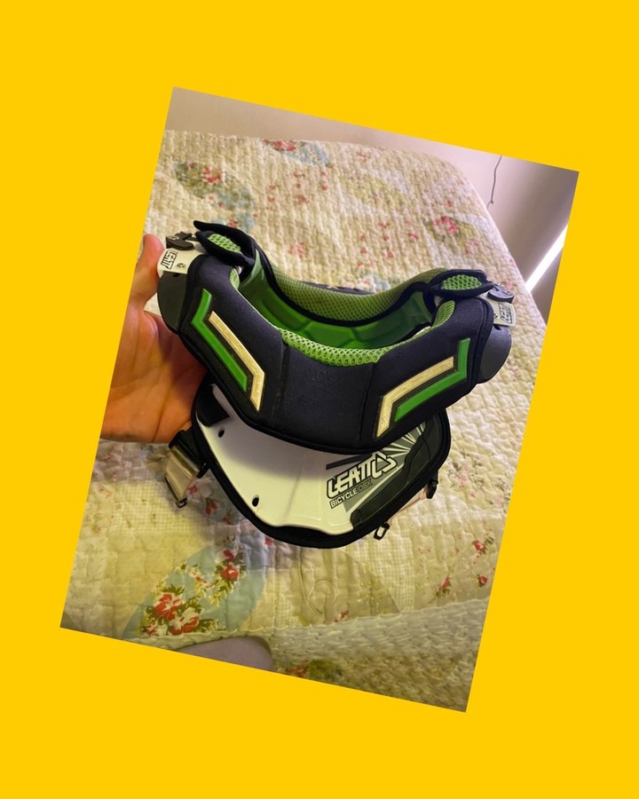 Protector de cuello Leatt
