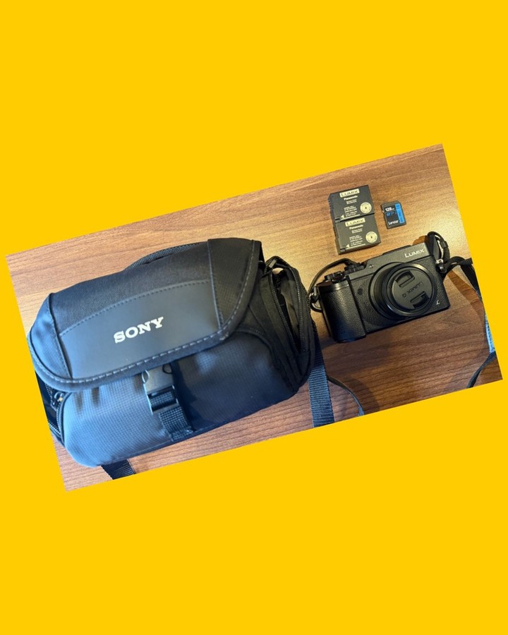 Cámara con lente kit, baterías, bolso y tarjeta de memoria Panasonic