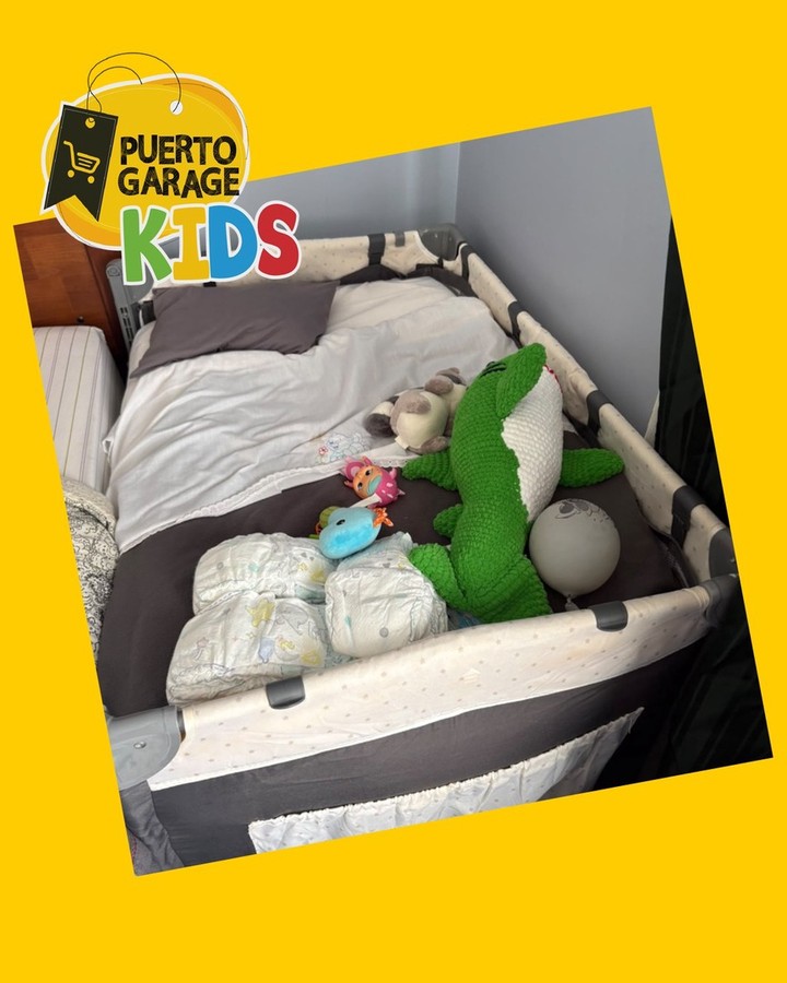Cuna pack & Play con colchón y accesorios Infanti