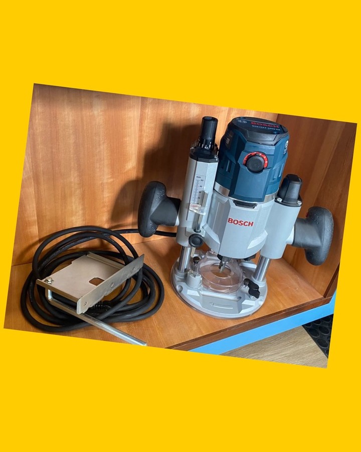 Fresadora eléctrica Bosch
