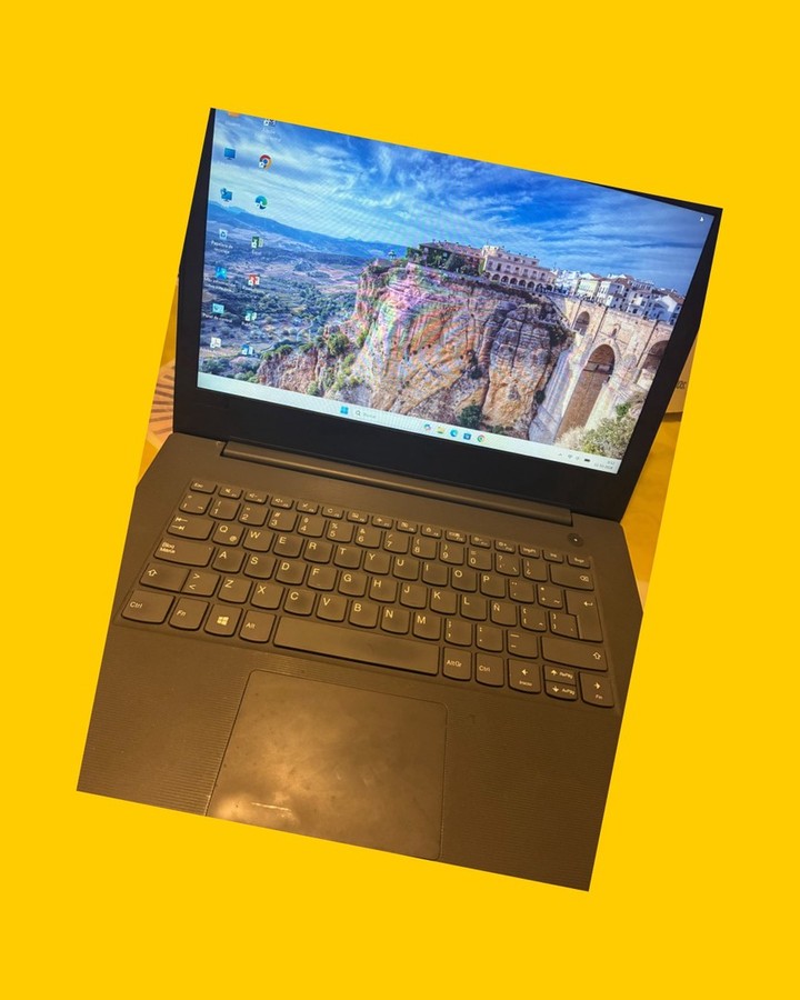 Notebook Lenovo V130